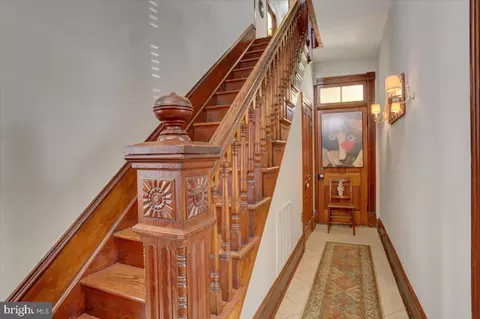 Entry Way - 6 E Baltimore St, Funkstown, MD 21734 photo 2 of 4