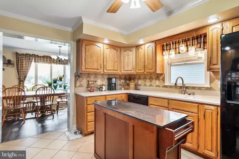 Kitchen - 14628 Saint Paul Rd, Clear Spring, MD 21722 photo 2 of 6