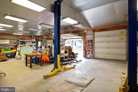 Exterior - 14628 Saint Paul Rd, Clear Spring, MD 21722 photo 10 of 11