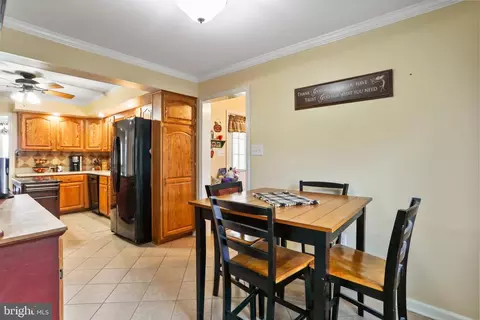 Dining - 14628 Saint Paul Rd, Clear Spring, MD 21722 photo 3 of 4