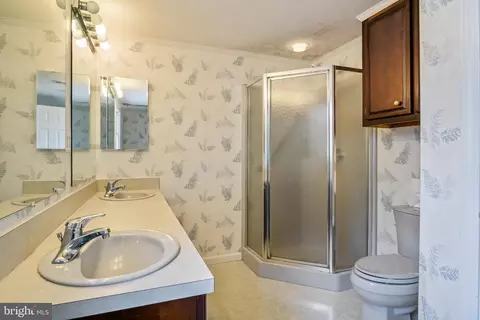 Bath - 11513 National Pike, Clear Spring, MD 21722 photo 1 of 4