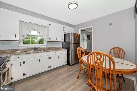 22053 Mohawk Dr, Smithsburg, MD 21783 photo 8