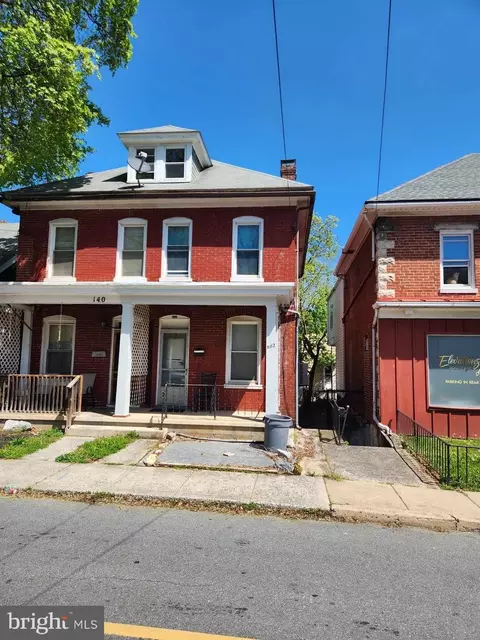 142 Fairground Ave, Hagerstown, MD 21740