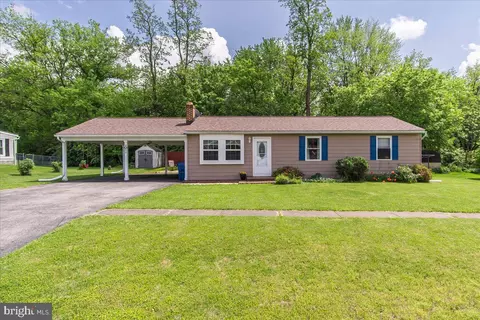Exterior - 13 Chips Ct, Smithsburg, MD 21783 photo 5 of 6