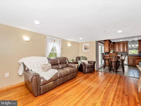 Living - 13629 Westview Dr, Clear Spring, MD 21722 photo 1 of 6