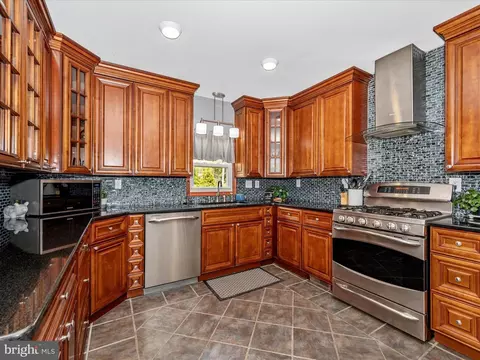 Kitchen - 13629 Westview Dr, Clear Spring, MD 21722 photo 5 of 8