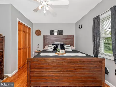 Bedroom - 13629 Westview Dr, Clear Spring, MD 21722 photo 2 of 5