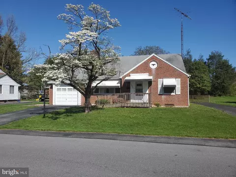10909 Allen Ave, Hagerstown, MD 21740