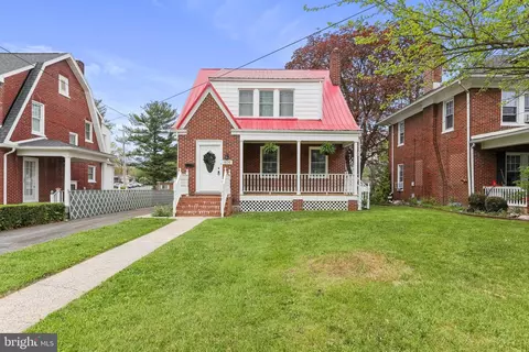 Exterior - 809 Frederick St, Hagerstown, MD 21740 photo 2 of 17