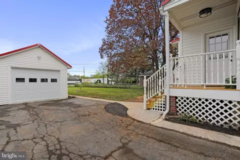 Exterior - 809 Frederick St, Hagerstown, MD 21740 photo 10 of 17