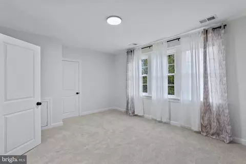 Bedroom - 809 Frederick St, Hagerstown, MD 21740 photo 2 of 2