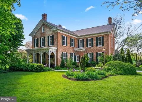 17639 Mason Dixon Rd, Hagerstown, MD 21740