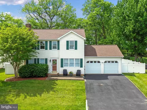 74 Byron Dr, Smithsburg, MD 21783