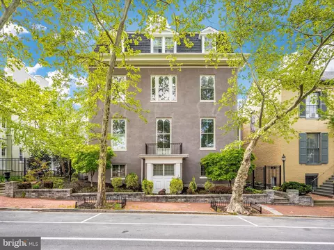 37 S Prospect St #201, Hagerstown, MD 21740