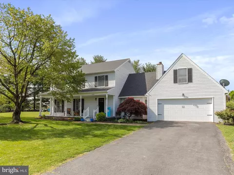 11132 Mahogany Dr, Hagerstown, MD 21742