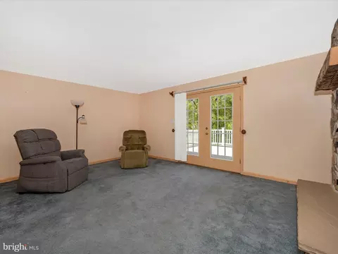 13910 Dry Run Rd, Clear Spring, MD 21722 photo 3