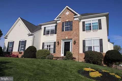 18051 Knoll Dr, Fairplay, MD 21733