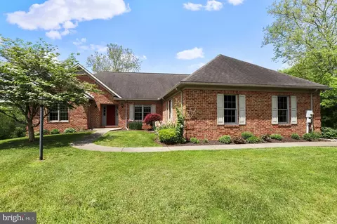 18901 Claggett Mill Ln, Hagerstown, MD 21740