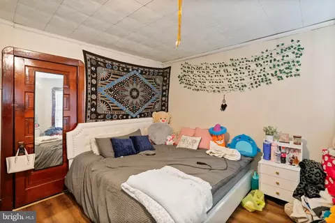 Bedroom - 108 Main St, Boonsboro, MD 21713 photo 2 of 3