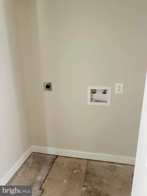 9 E Poplar St, Funkstown, MD 21734 photo 6