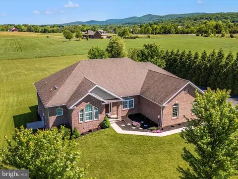 20158 Orcino Farm Ln, Rohrersville, MD 21779