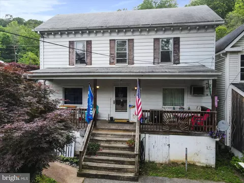 18904 Sandy Hook Rd, Knoxville, MD 21758