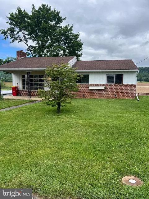 18 Brennan Dr, Clear Spring, MD 21722 photo 3