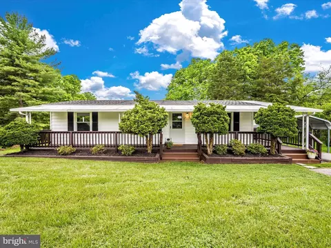 22 Bedrock Ln, Keedysville, MD 21756