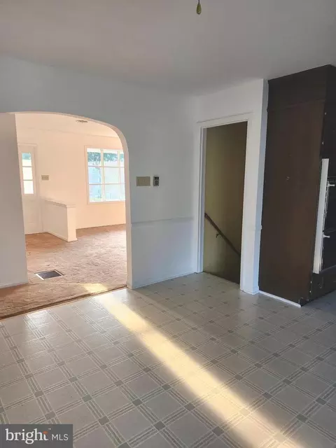 Entry Way - 8127 Mapleville Rd, Boonsboro, MD 21713 photo 1 of 4