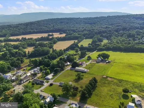 View/Area - 8127 Mapleville Rd, Boonsboro, MD 21713 photo 7 of 11