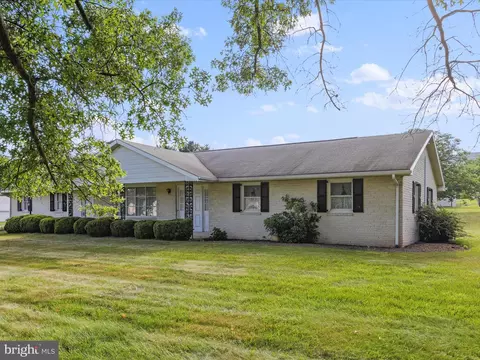 Exterior - 8127 Mapleville Rd, Boonsboro, MD 21713 photo 11 of 12