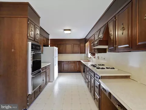 Kitchen - 8127 Mapleville Rd, Boonsboro, MD 21713 photo 1 of 3