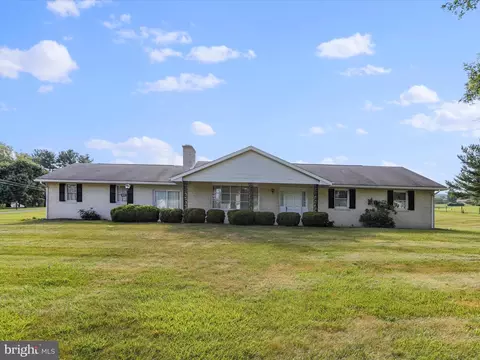 Exterior - 8127 Mapleville Rd, Boonsboro, MD 21713 photo 6 of 12