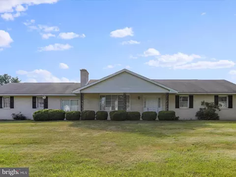 Exterior - 8127 Mapleville Rd, Boonsboro, MD 21713 photo 8 of 12
