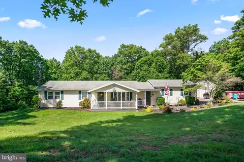5002 Red Hill Rd, Keedysville, MD 21756