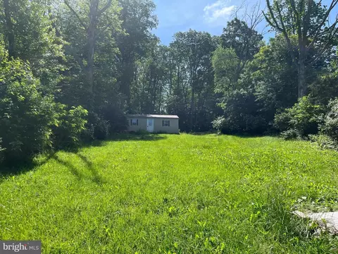 Mountain Laurel Road N, Boonsboro, MD 21713