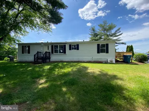 16903 Harbinger Ct, Hagerstown, MD 21740