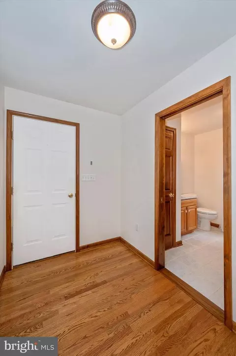 Entry Way - 41 Amanda Dr, Smithsburg, MD 21783 photo 2 of 3