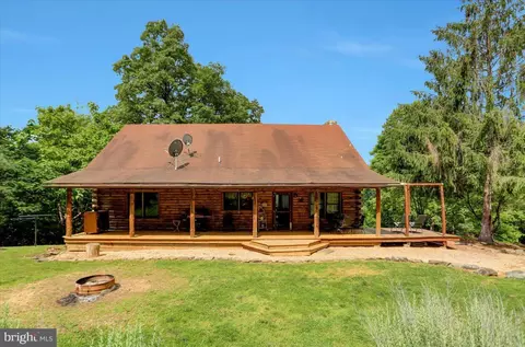 1223 Hoffmaster Rd, Knoxville, MD 21758