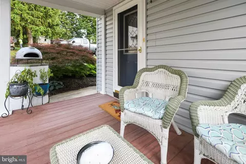 Exterior - 100 E Green St, Funkstown, MD 21734 photo 4 of 11