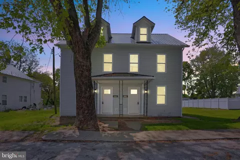 15729-15731 Fenton Ave, Williamsport, MD 21795