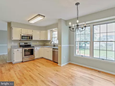 Kitchen - 112 Patricks Ct, Smithsburg, MD 21783 photo 2 of 4