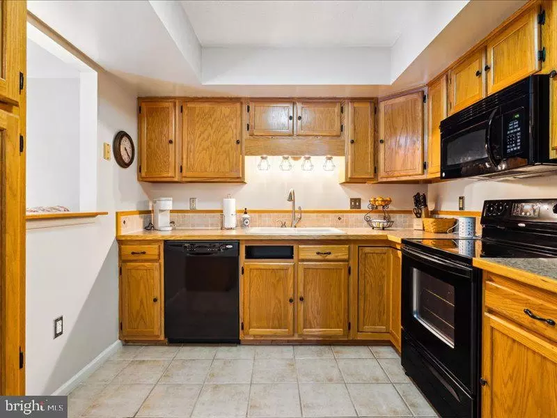 Kitchen - 844 W Irvin Ave, Hagerstown, MD 21742 photo 4 of 4