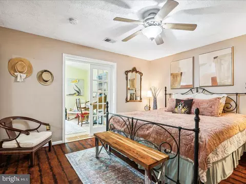 Bedroom - 844 W Irvin Ave, Hagerstown, MD 21742 photo 1 of 6