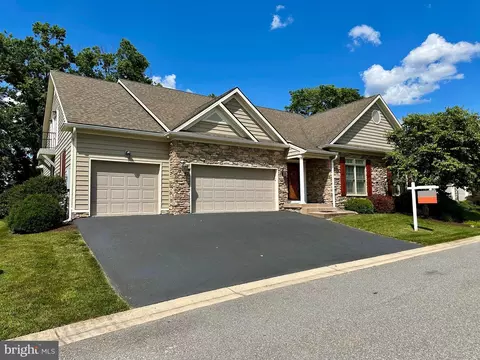 12932 Hawkins Cir, Hagerstown, MD 21742