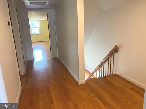 Entry Way - 22029 Mohawk Dr, Smithsburg, MD 21783 photo 2 of 2