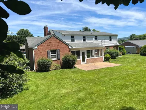 Exterior - 22029 Mohawk Dr, Smithsburg, MD 21783 photo 4 of 7