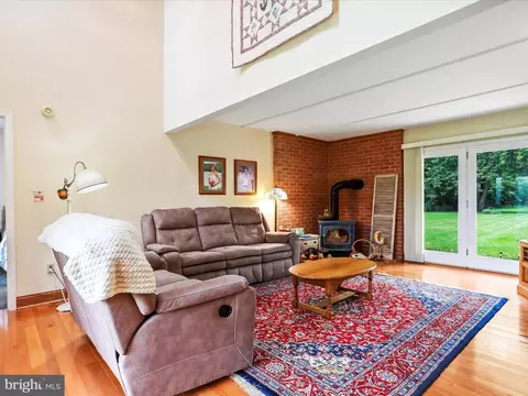 14724 Saint Paul Rd, Clear Spring, MD 21722 photo 2