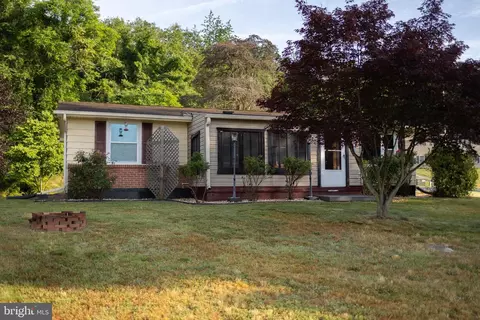 1009 Terrace Heights Dr, Hancock, MD 21750