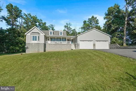 21873 Boonsboro Mountain Rd, Boonsboro, MD 21713